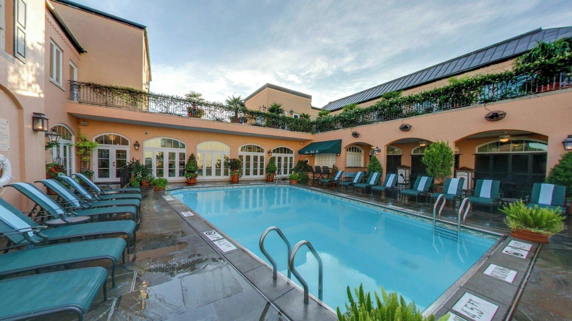 Hotel Monteleone 4*