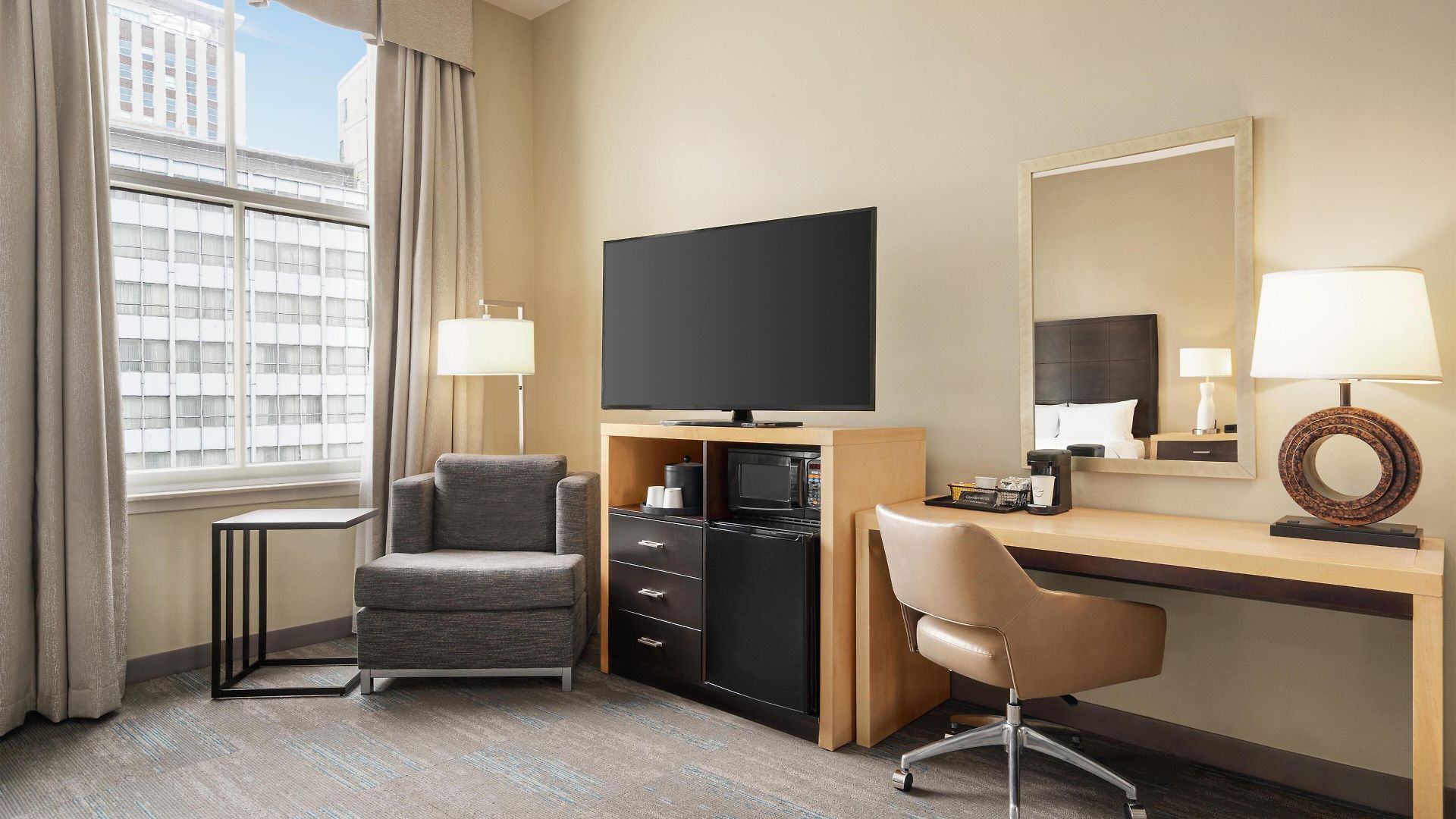 Hotel Hampton & Downtown French Quarter Area