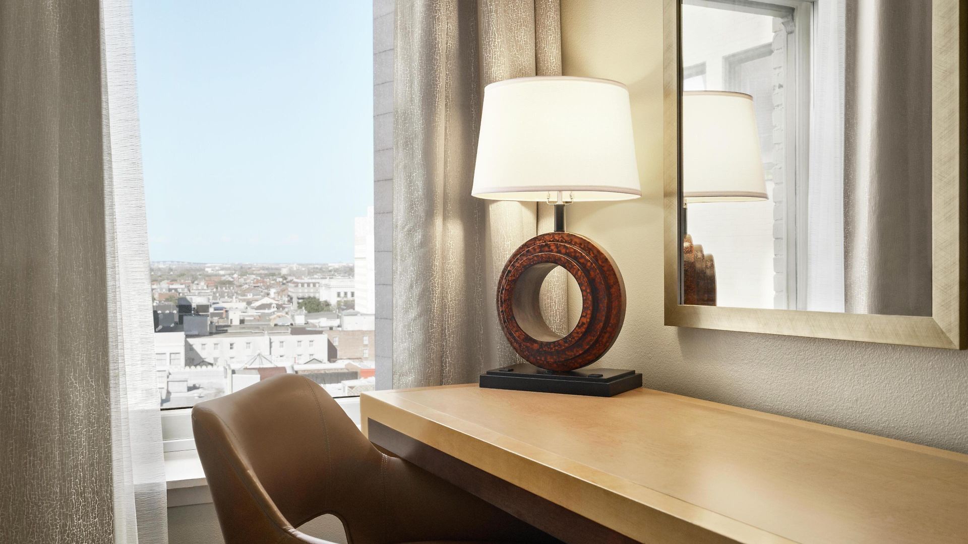 Hampton & Downtown French Quarter Area Hotel