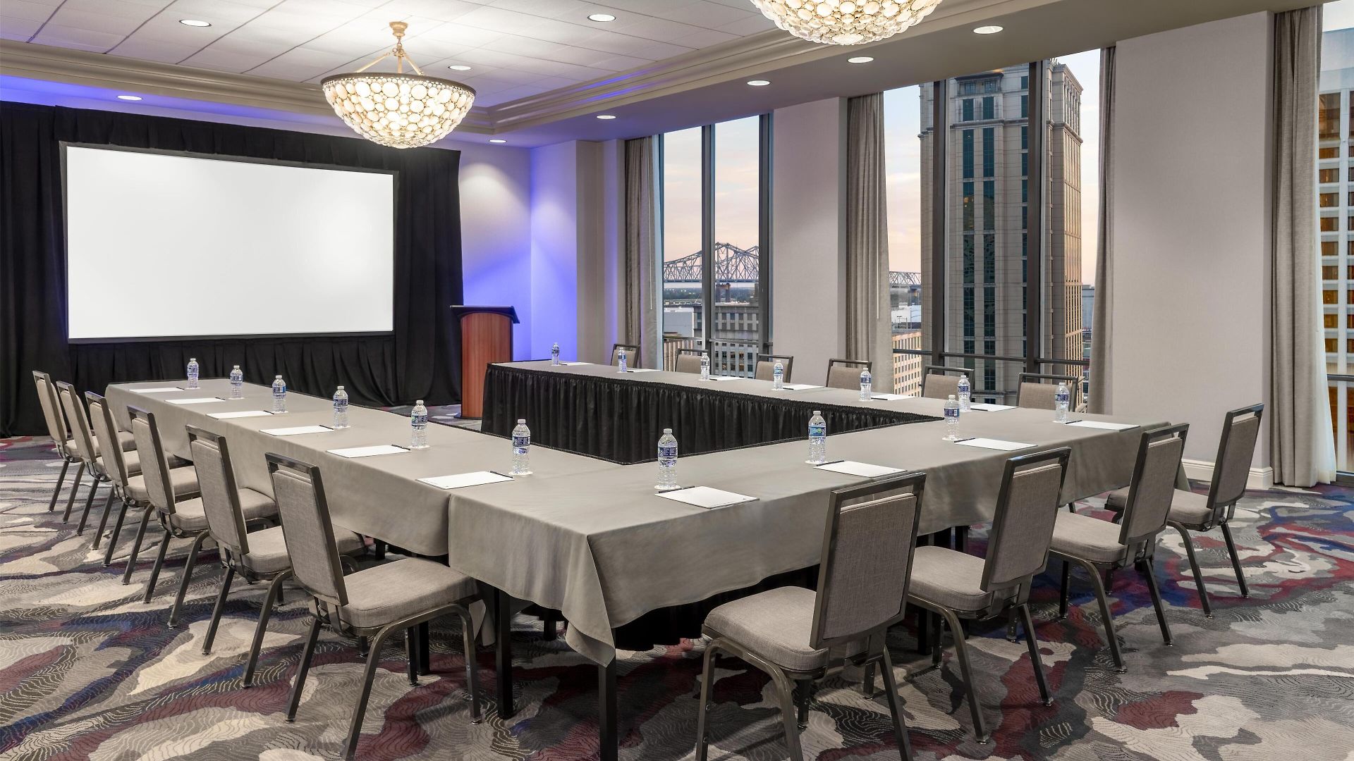 Doubletree By Hilton Hotel New Orleans
