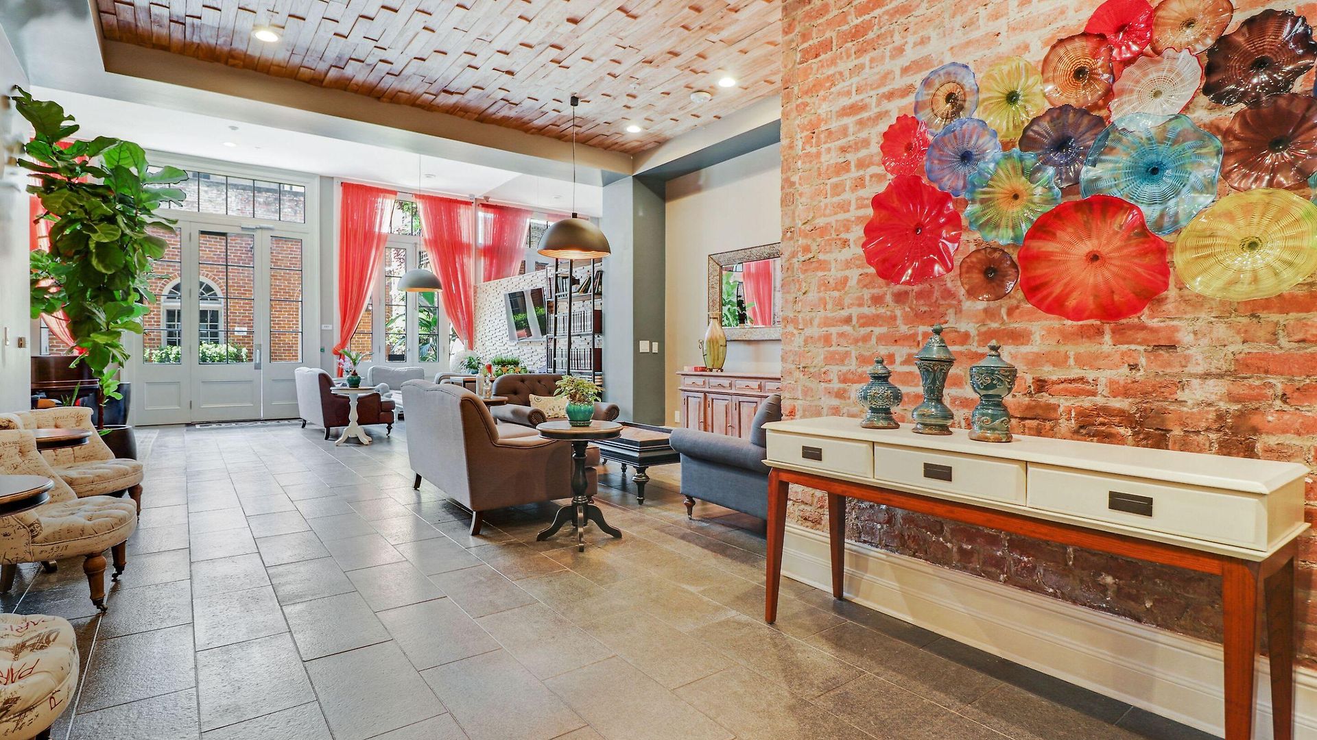 Aparthotel Roami At Factors Row New Orleans