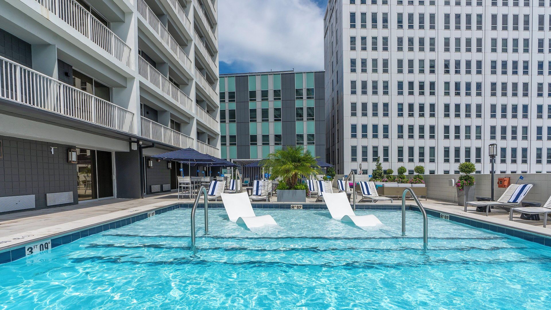Hotel New Orleans-downtown Superdome By Ihg 4*