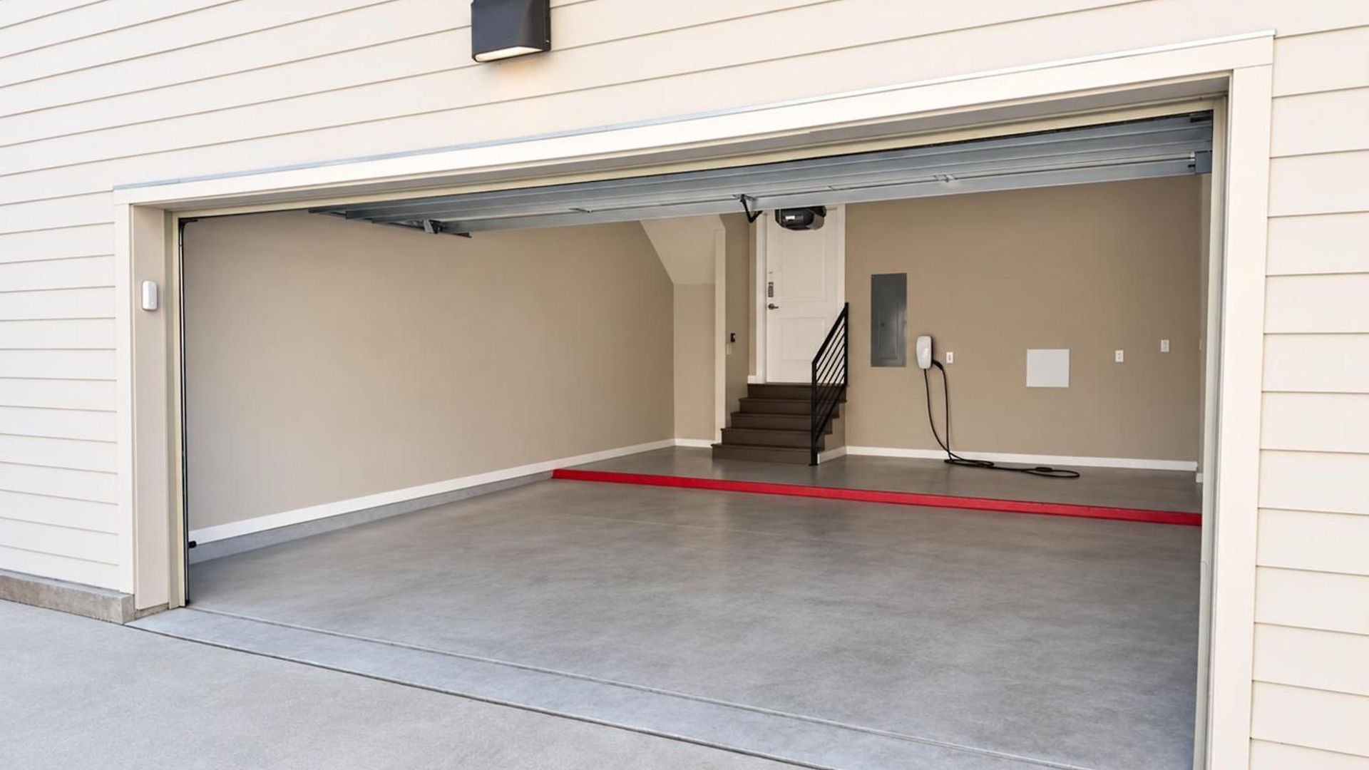 Newly Renovated 3 Story W Pool, Garage & Balconies