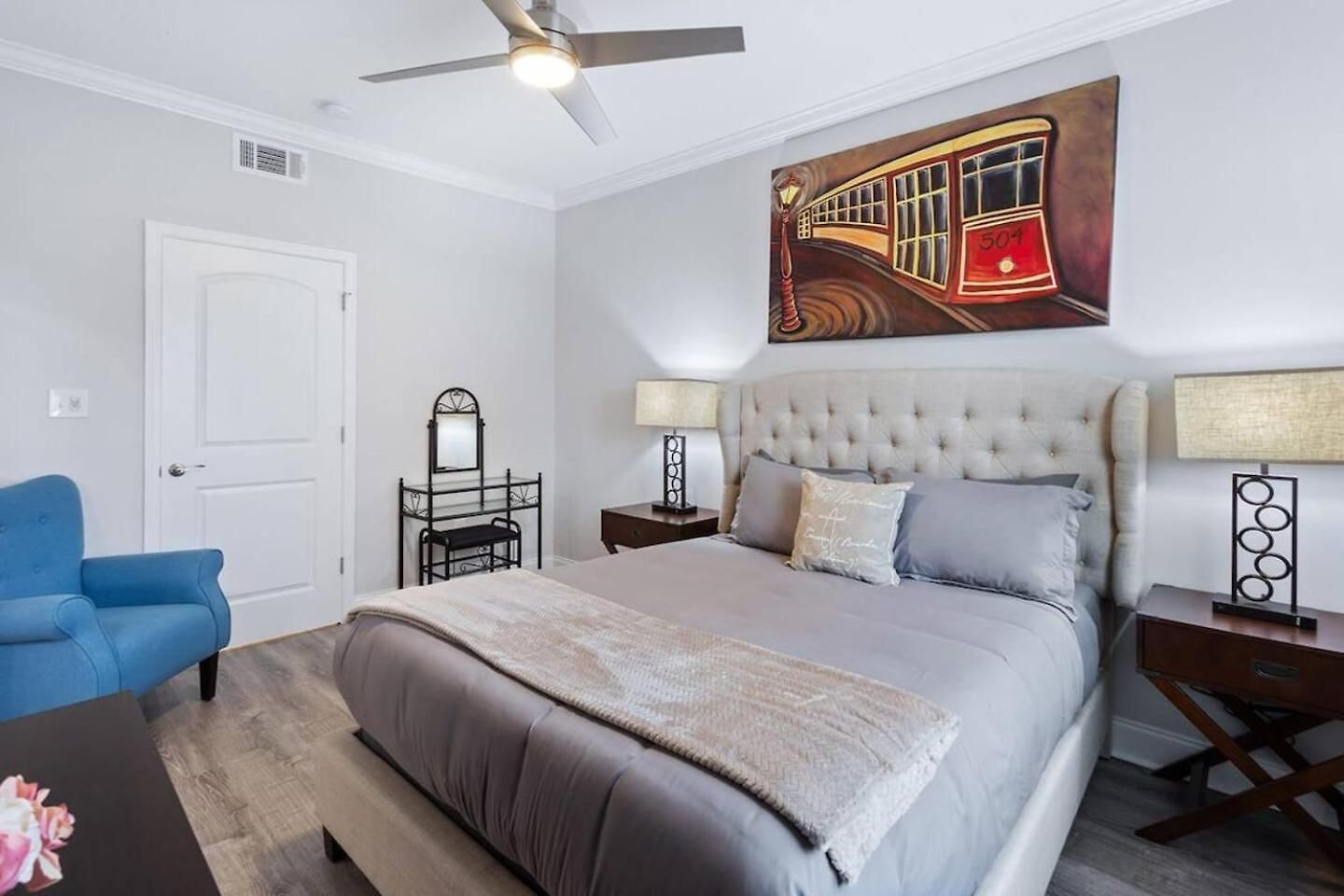 Chic 5 Bedroom Near French Quarter! Holiday home New Orleans