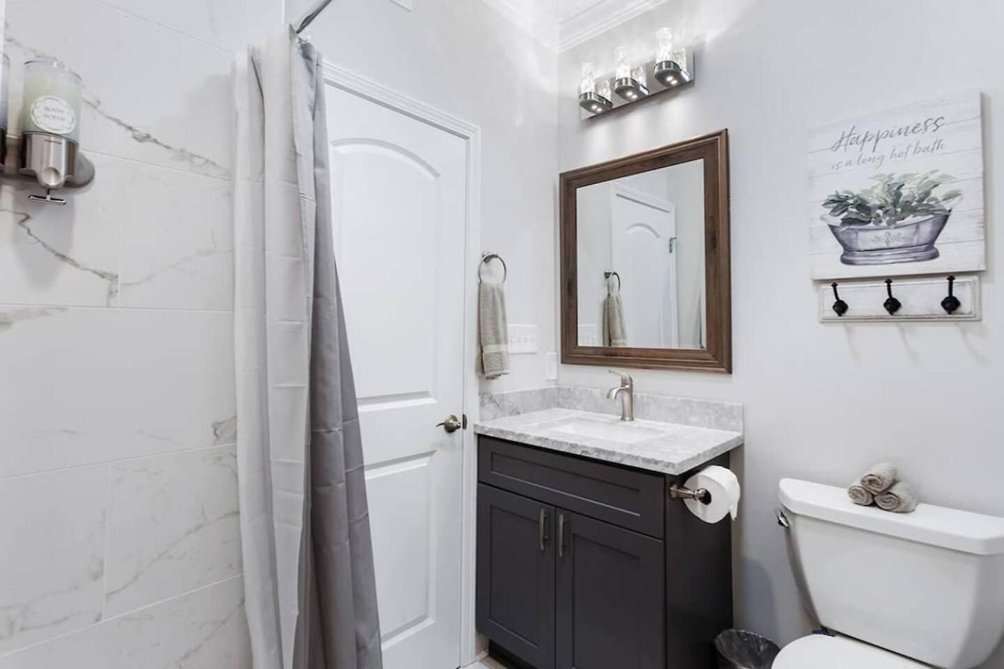 Chic 5 Bedroom Near French Quarter!