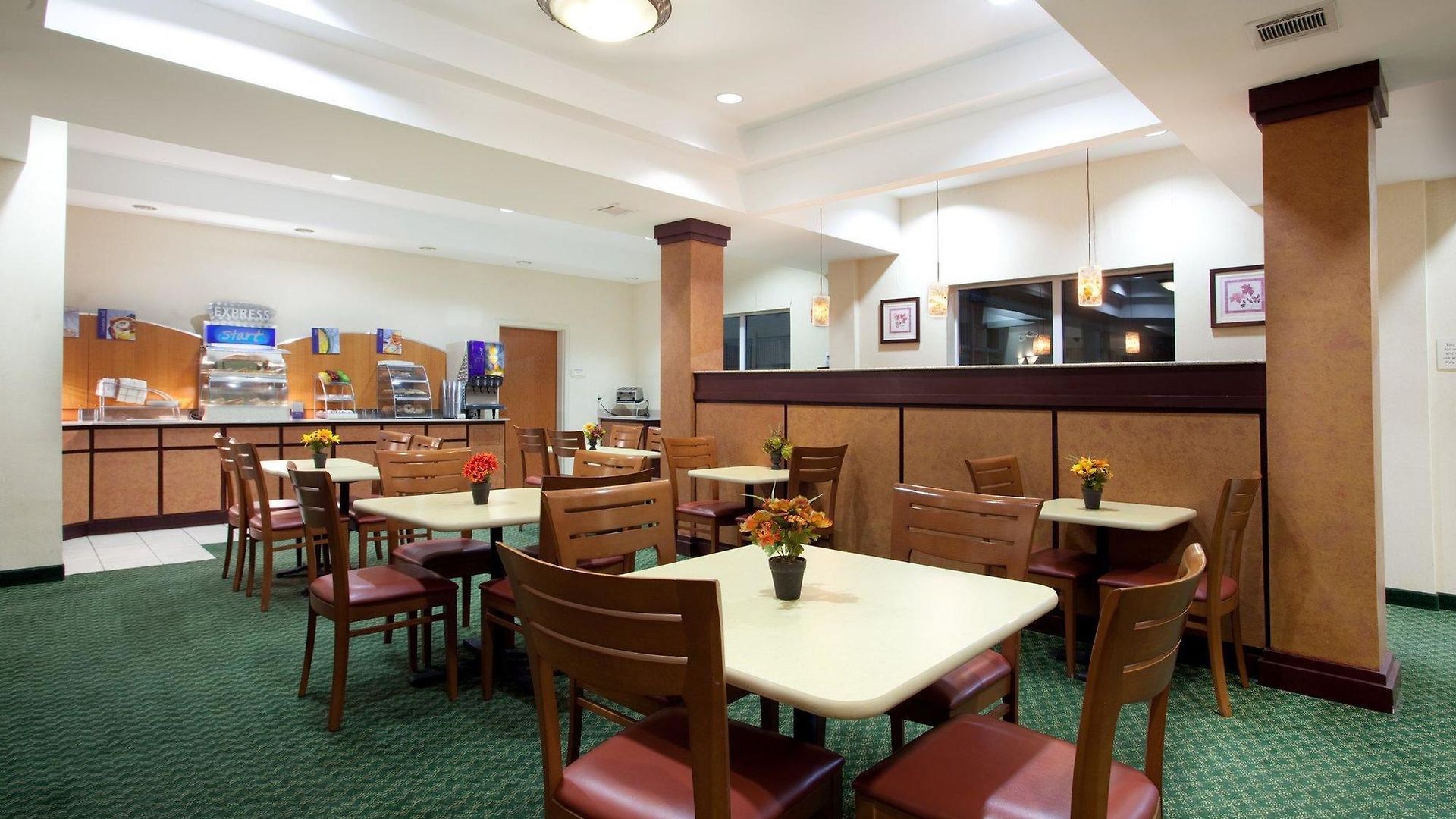 Express East By Ihg Hotel New Orleans
