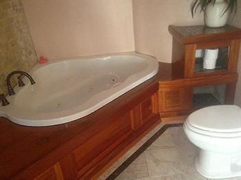 Hotel The Olivier House 3*