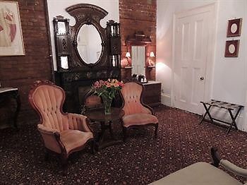 Lafitte & Bar