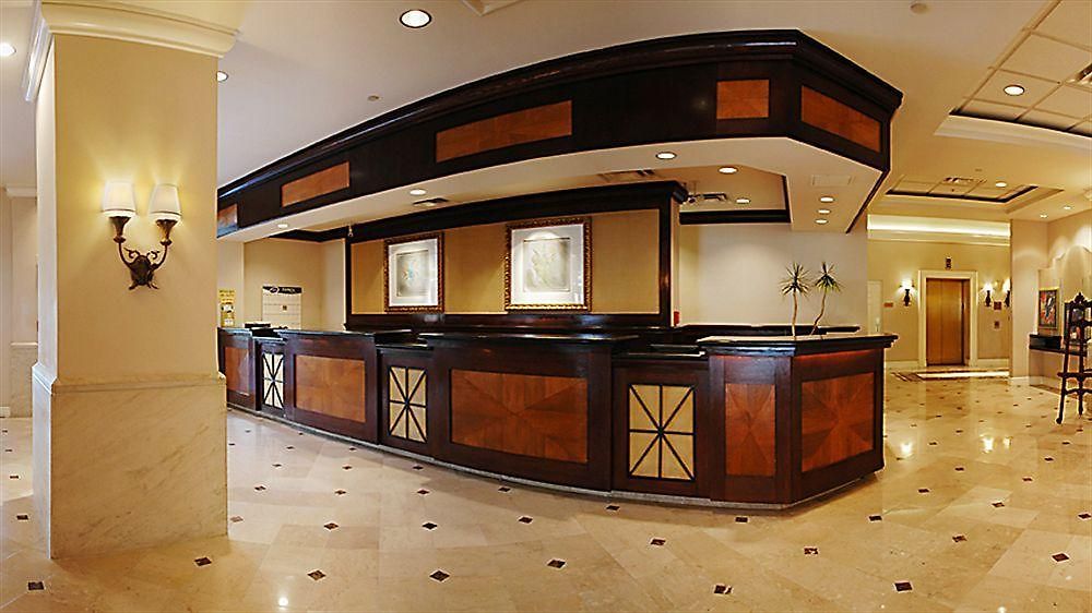 La Quinta & By Wyndham Downtown Hotel