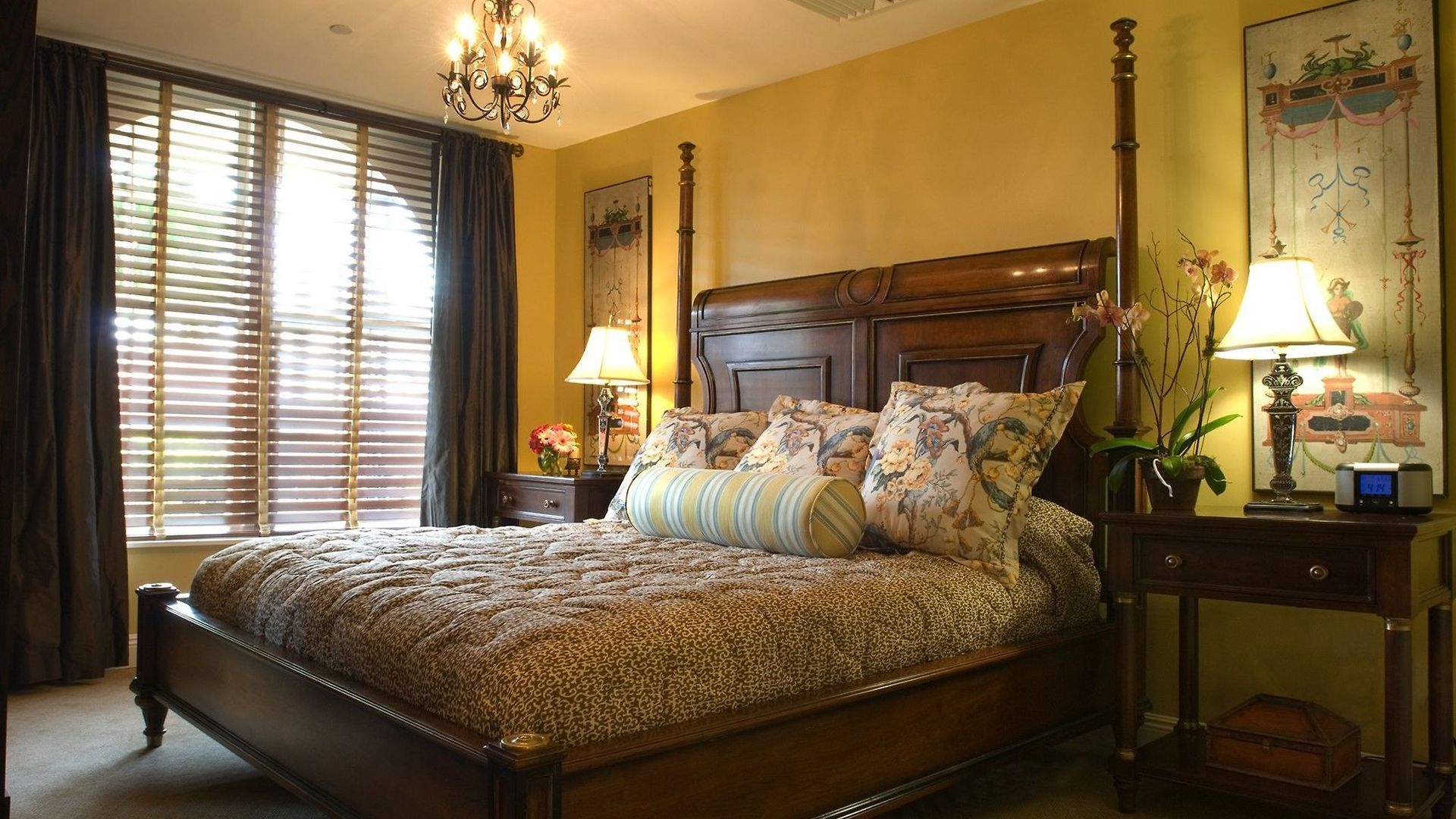 Bienville House