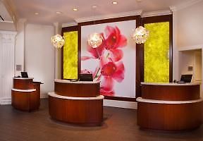 Courtyard By Marriott French Quarter/iberville Hotel