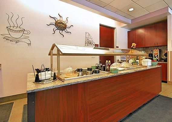 Hotel Moxy Downtown/french Quarter Area 3*