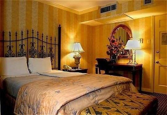 Place D'armes Hotel