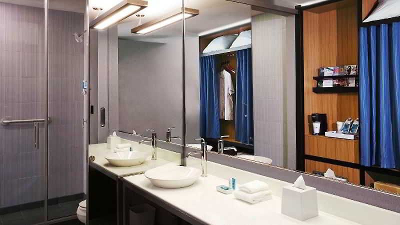Aloft By Marriott Downtown 3*