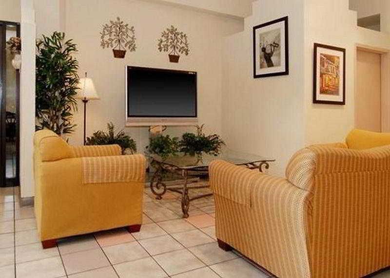 Fairfield By Marriott & Downtown French Quarter Area New Orleans