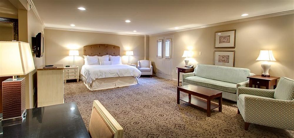 Hotel Dauphine Orleans New Orleans