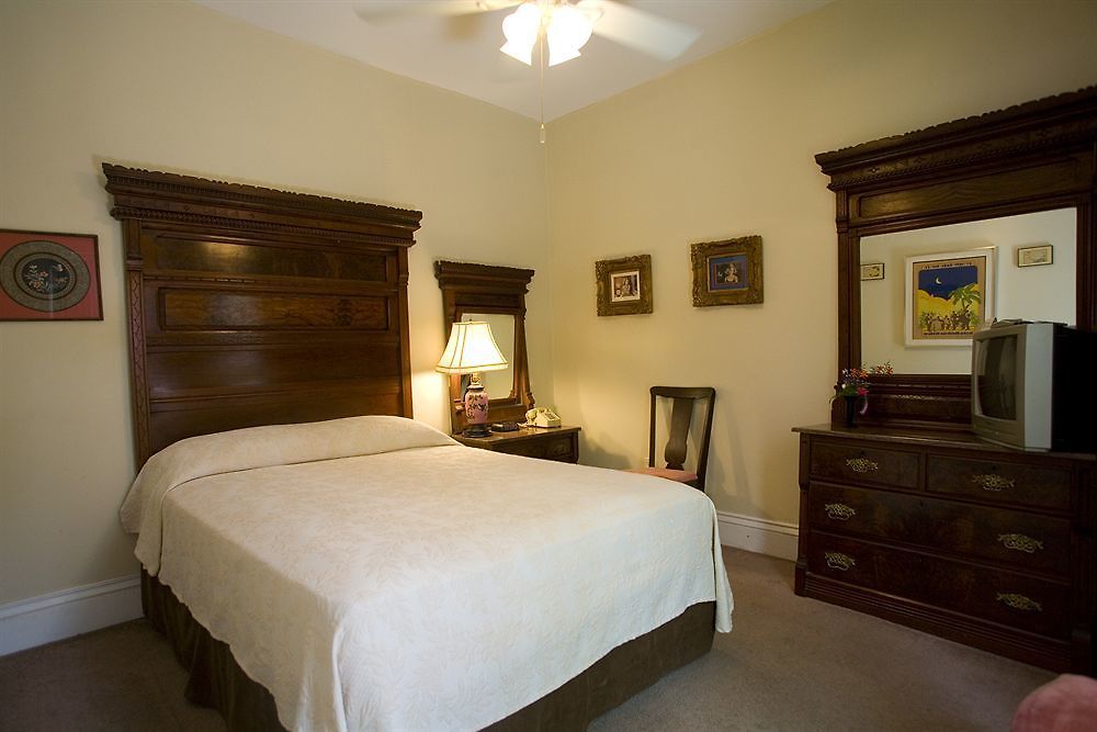 New Orleans Guest House Guest house 3*