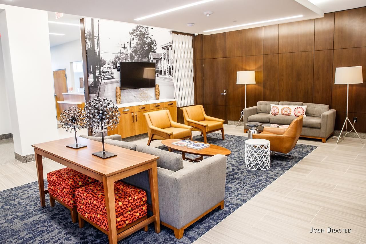 Alder Uptown Hotel