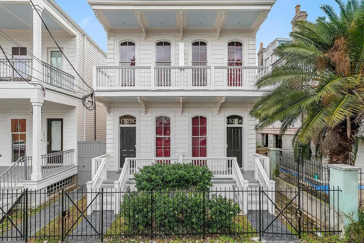 Spacious 2br In Prime Garden District Location W Pool Apartment *