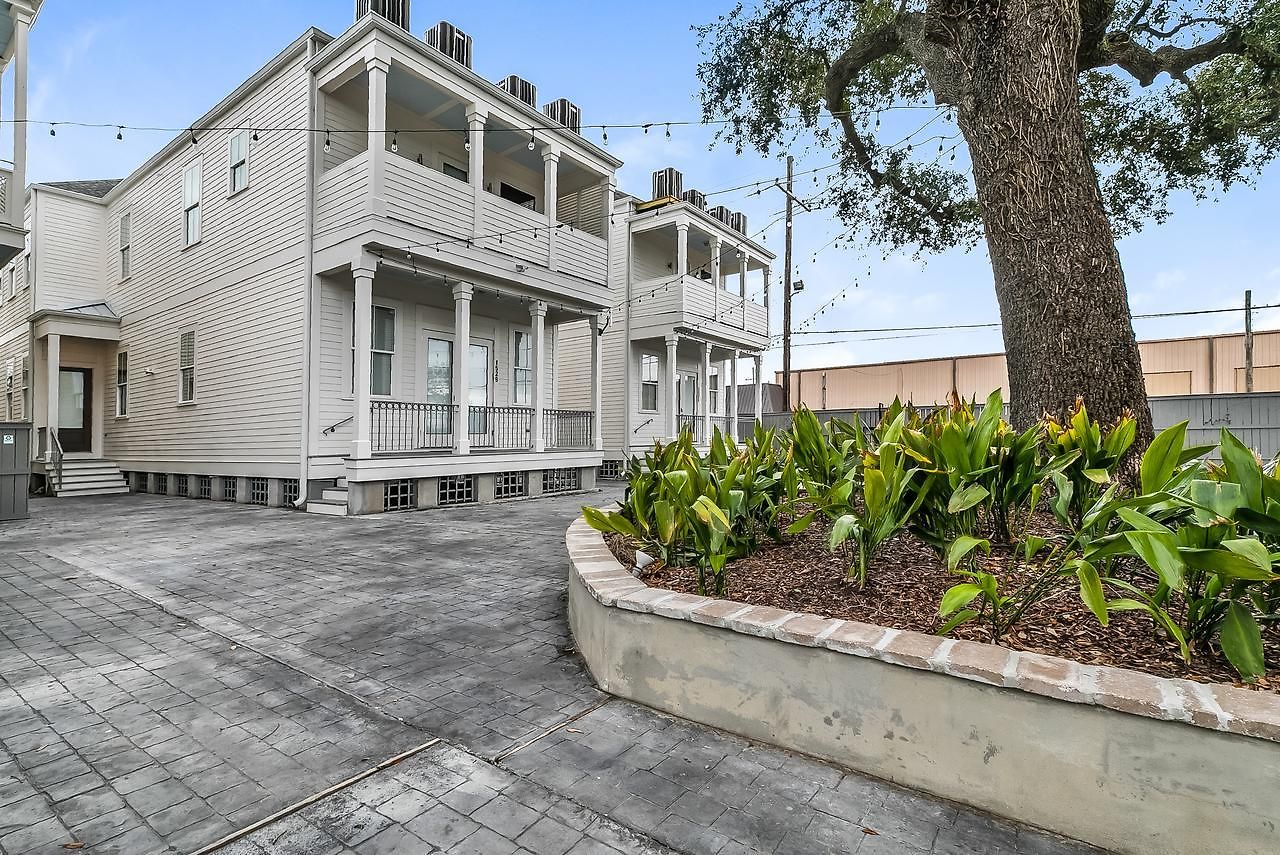Apartment Private 3br On Carondelet By Hosteeva