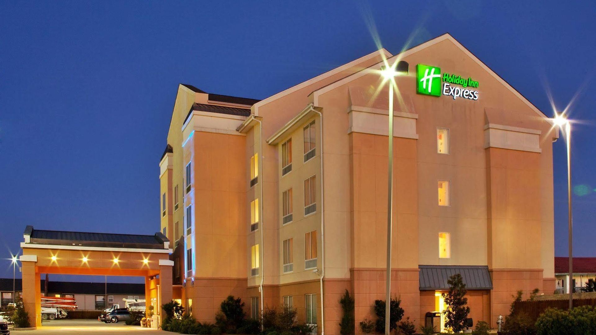 Express East By Ihg 2*
