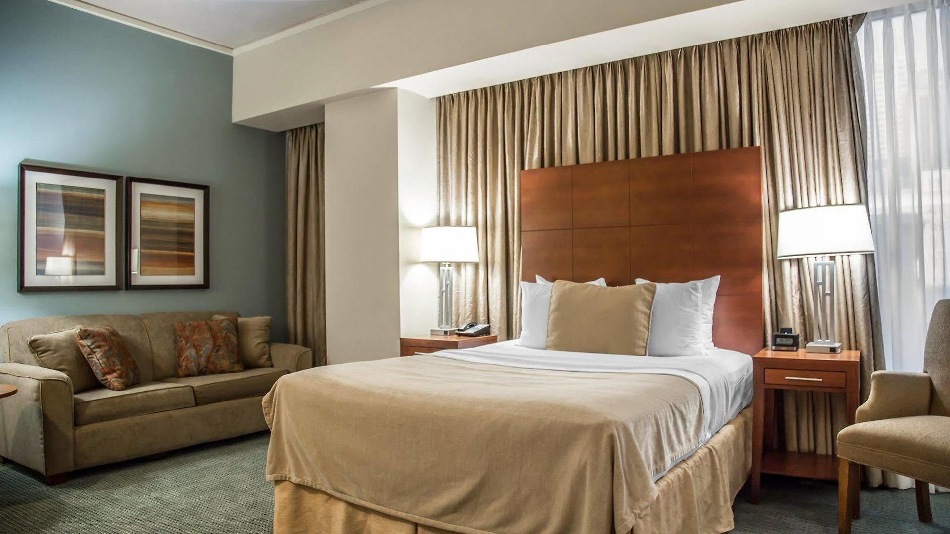 Hotel Blake