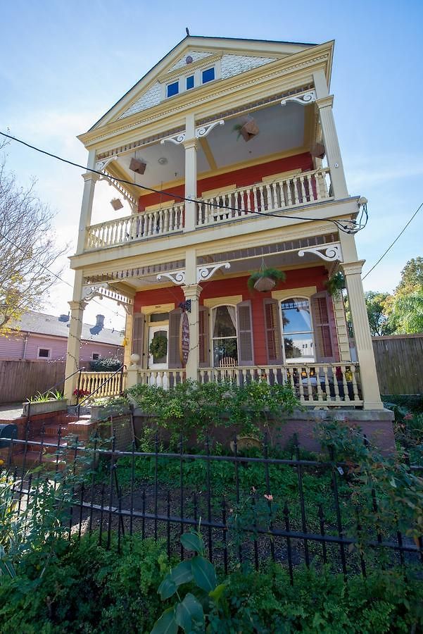Maison De Macarty