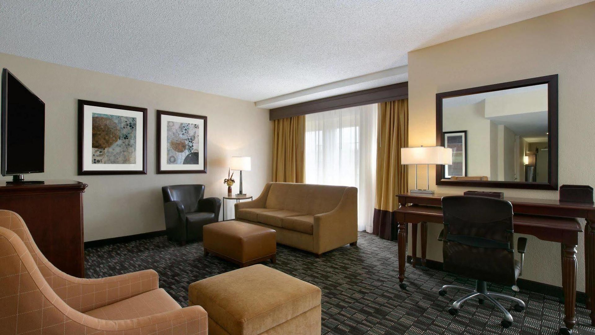 Embassy By Hilton Convention Center Hotel