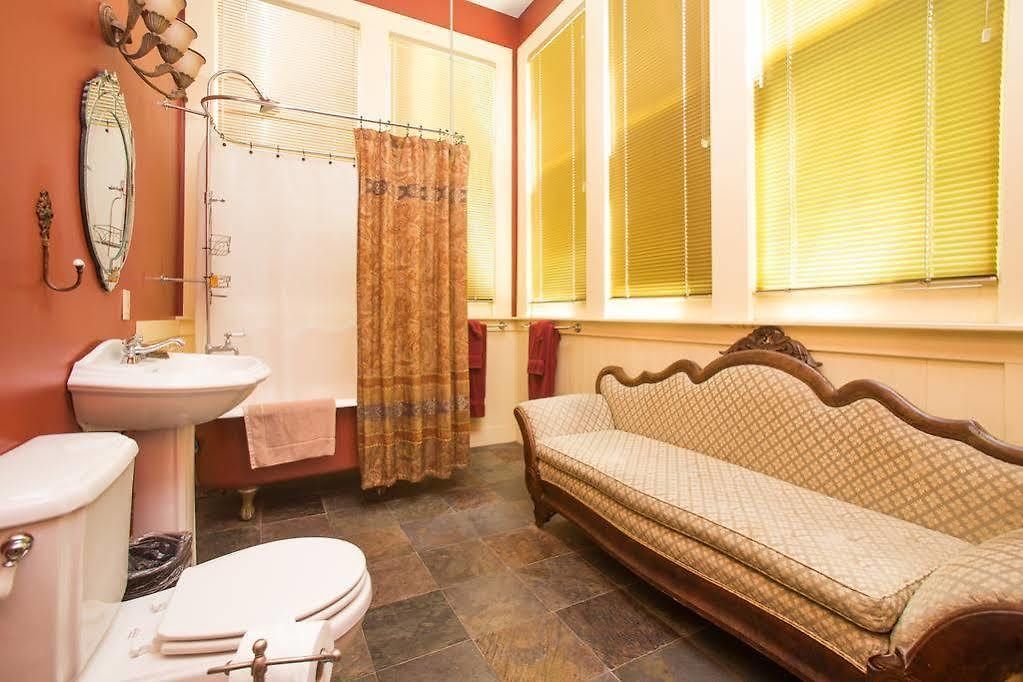 The Lookout 3* New Orleans