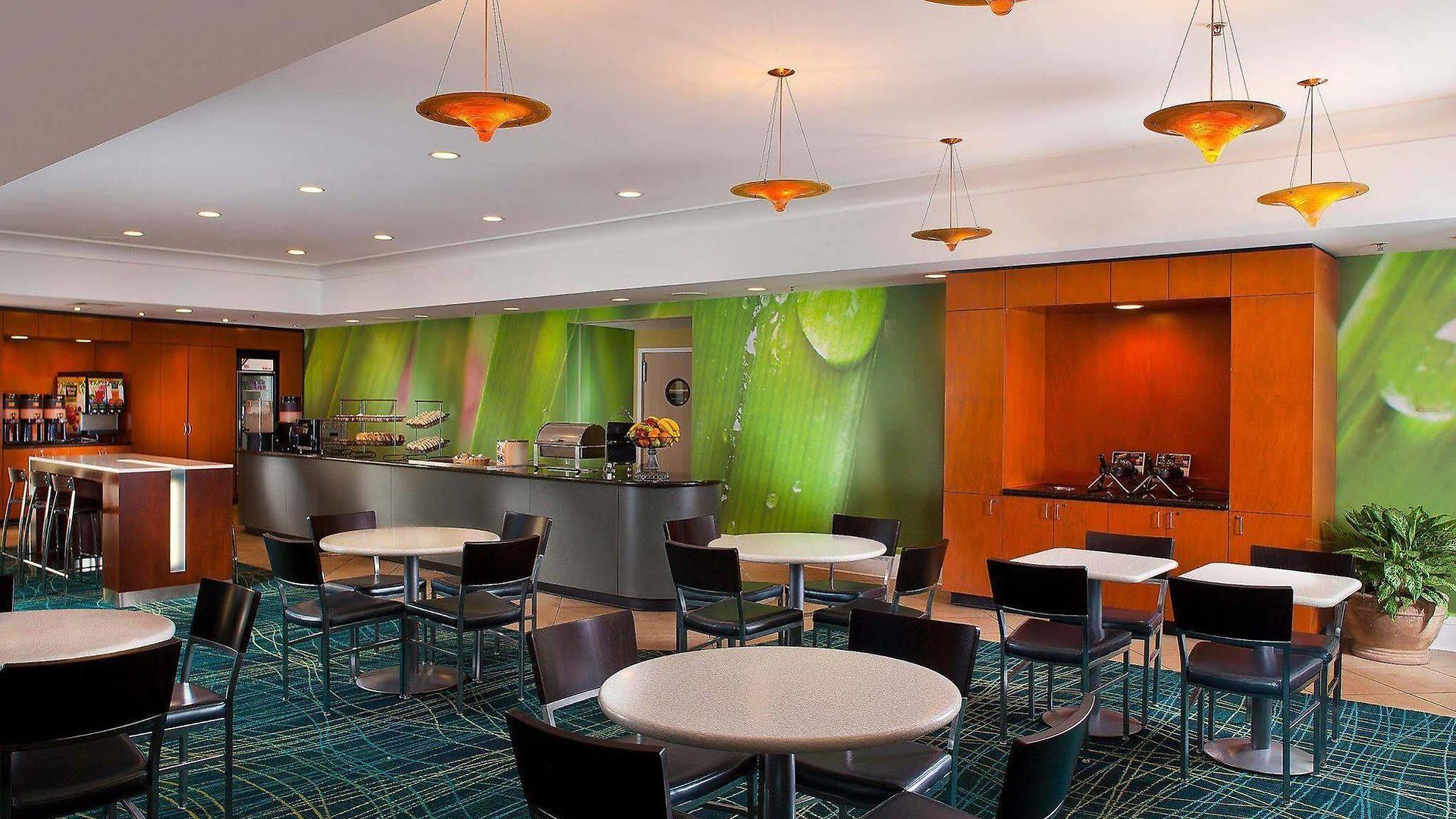 Springhill By Marriott Warehouse Arts District Hotel