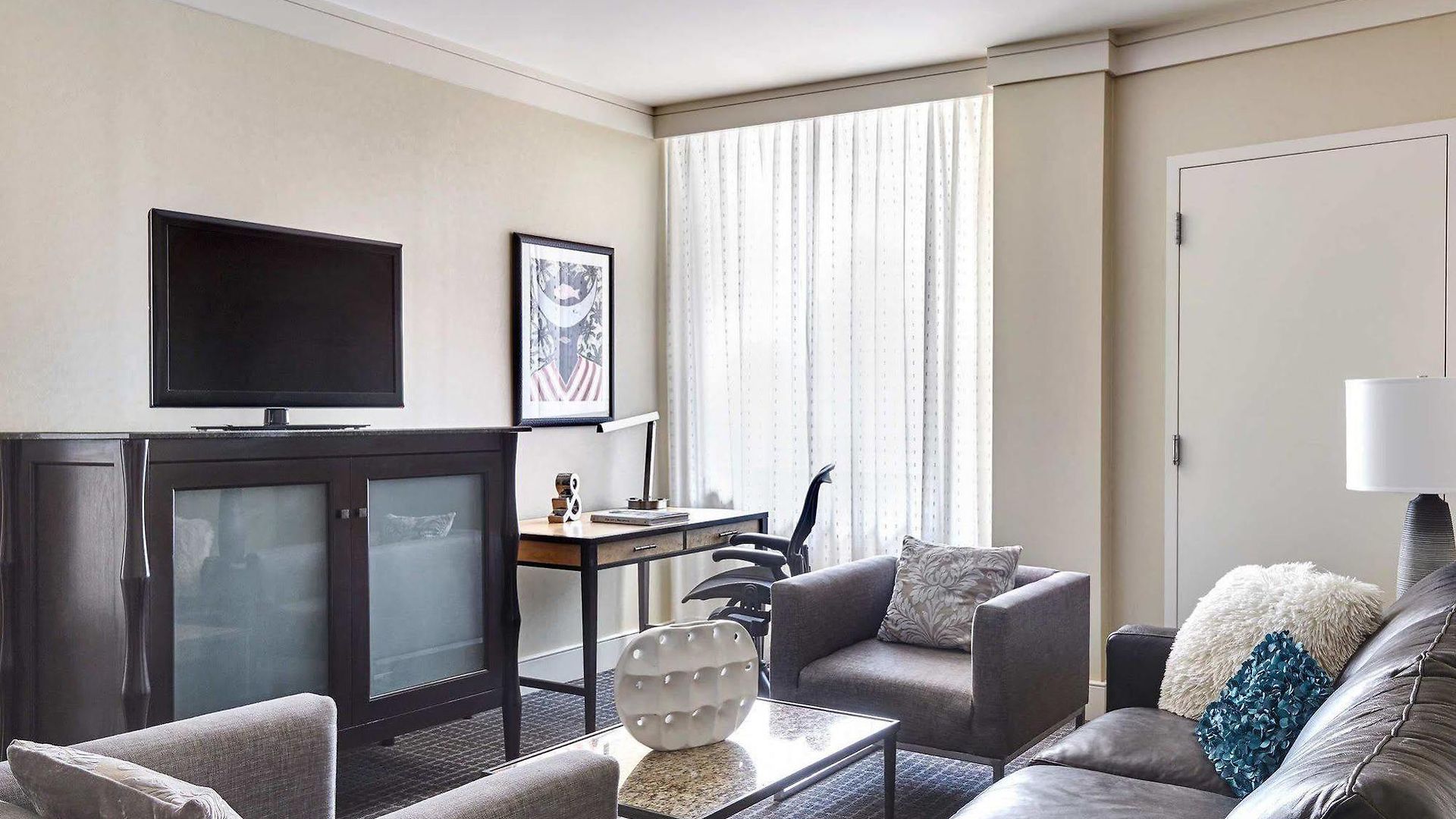Renaissance Arts Warehouse District Hotel 4*