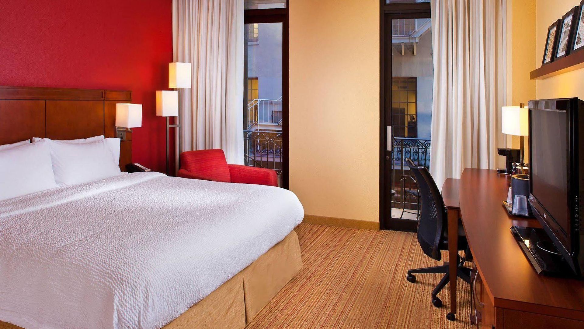 Hotel Courtyard By Marriott Downtown Near The French Quarter New Orleans