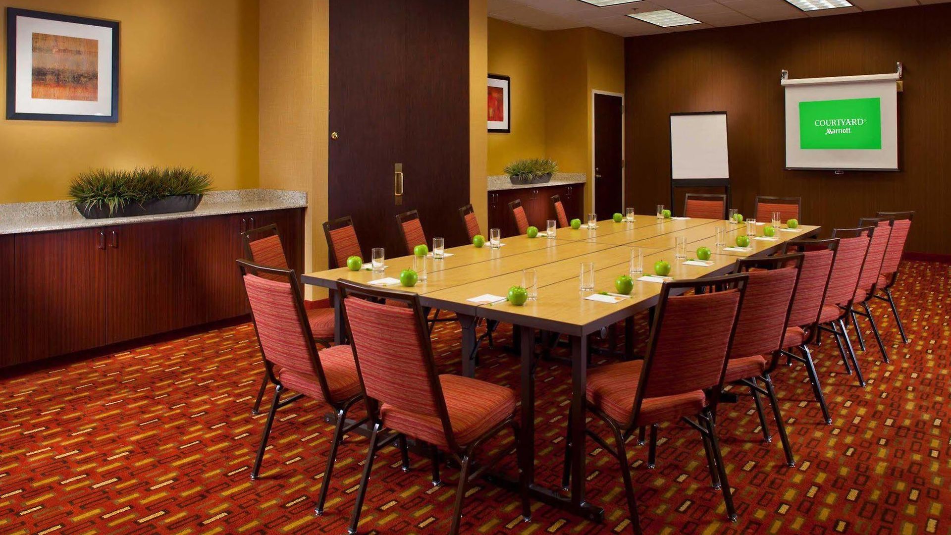 Hotel Courtyard By Marriott Downtown Near The French Quarter 3*