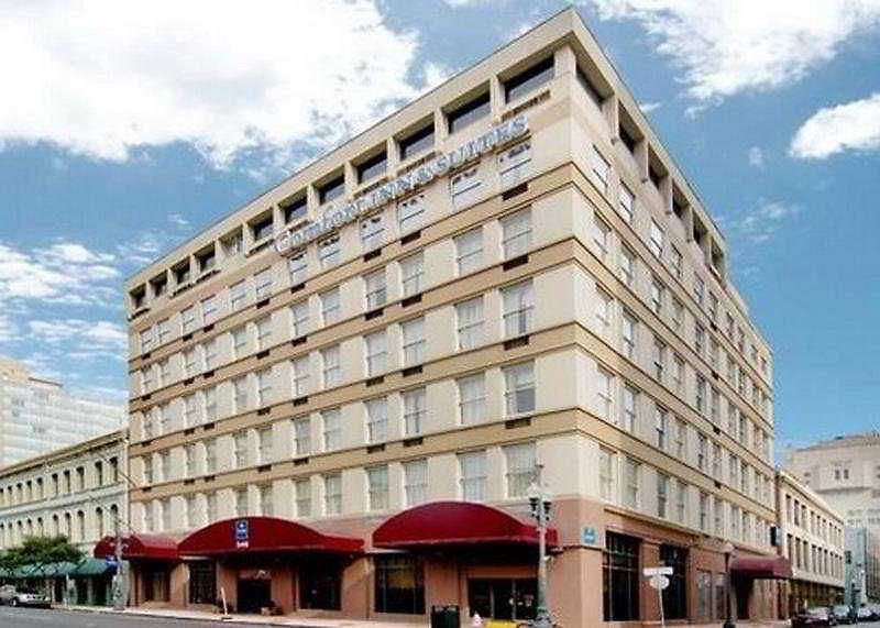 Hotel Fairfield By Marriott & Downtown French Quarter Area