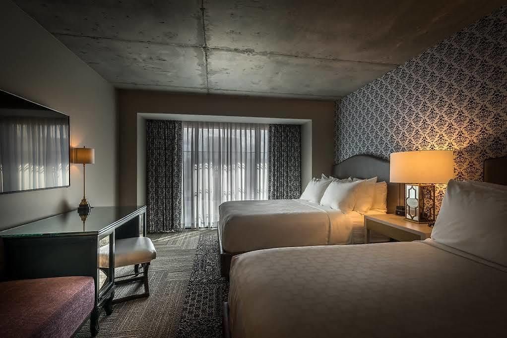Cambria Downtown Warehouse District Hotel 4*