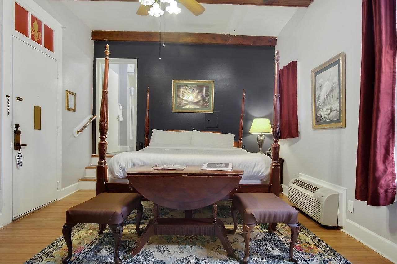 Rathbone Mansions Hotel 3*