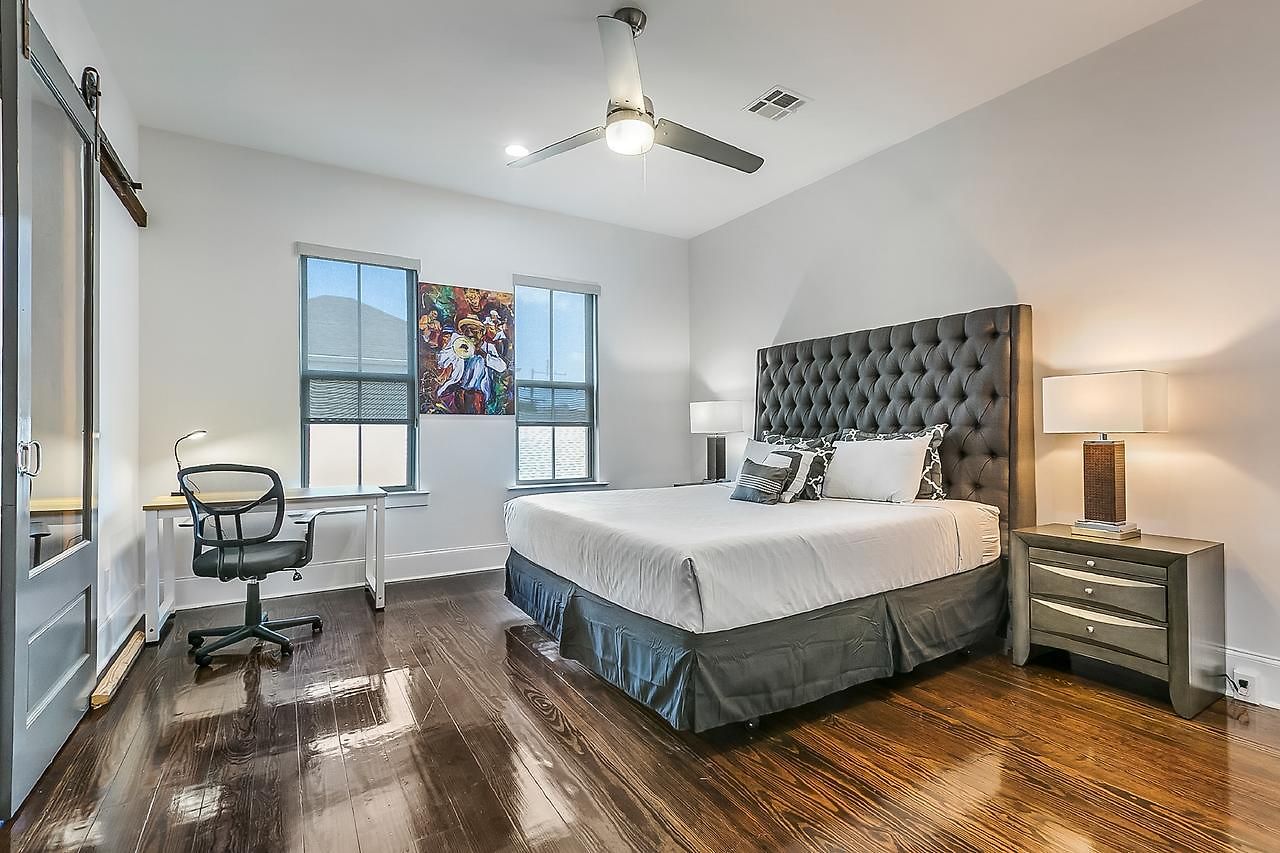 Apartment Spacious Loft-style 3br Townhouse By Hosteeva *