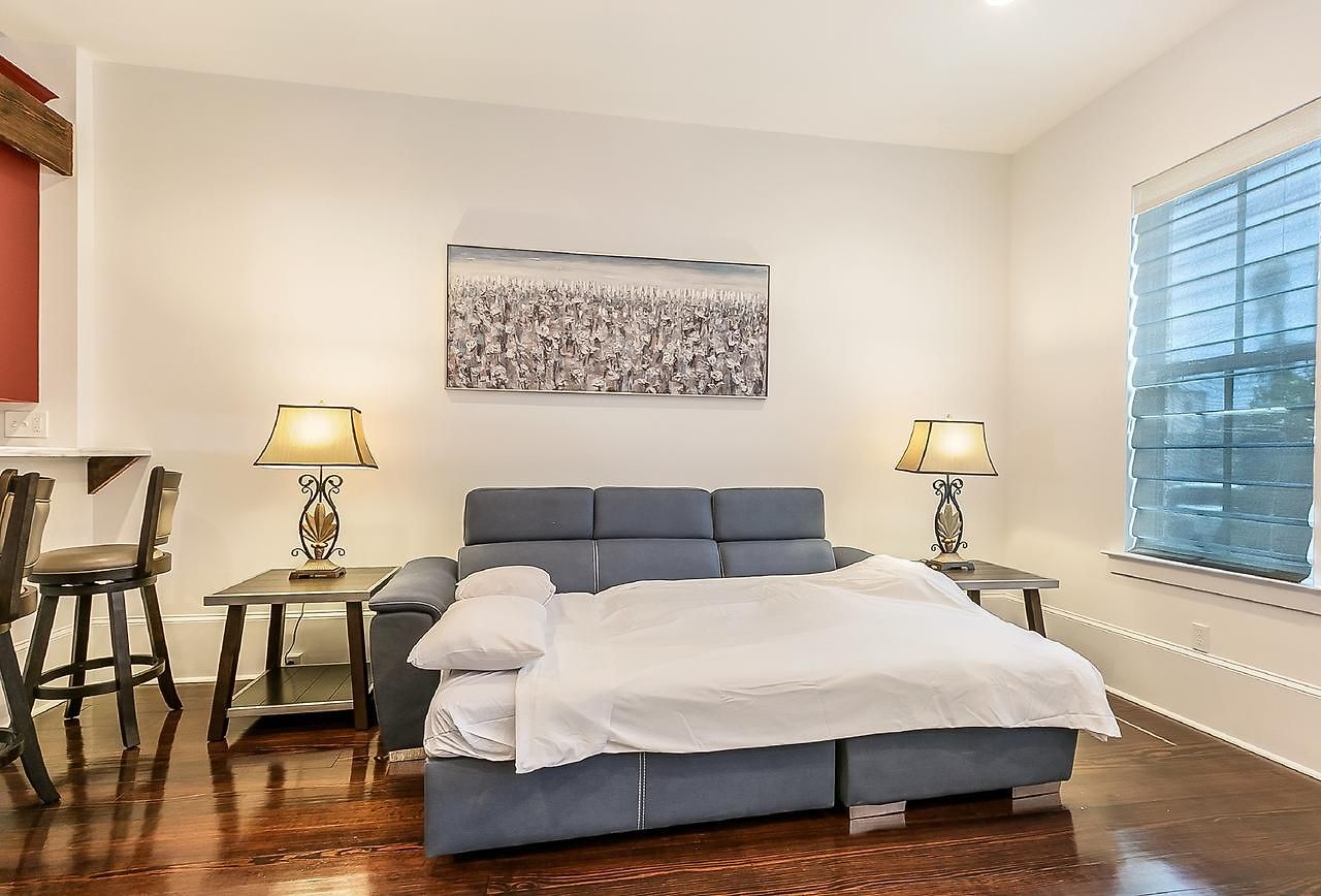 Apartment Spacious Loft-style 3br Townhouse By Hosteeva