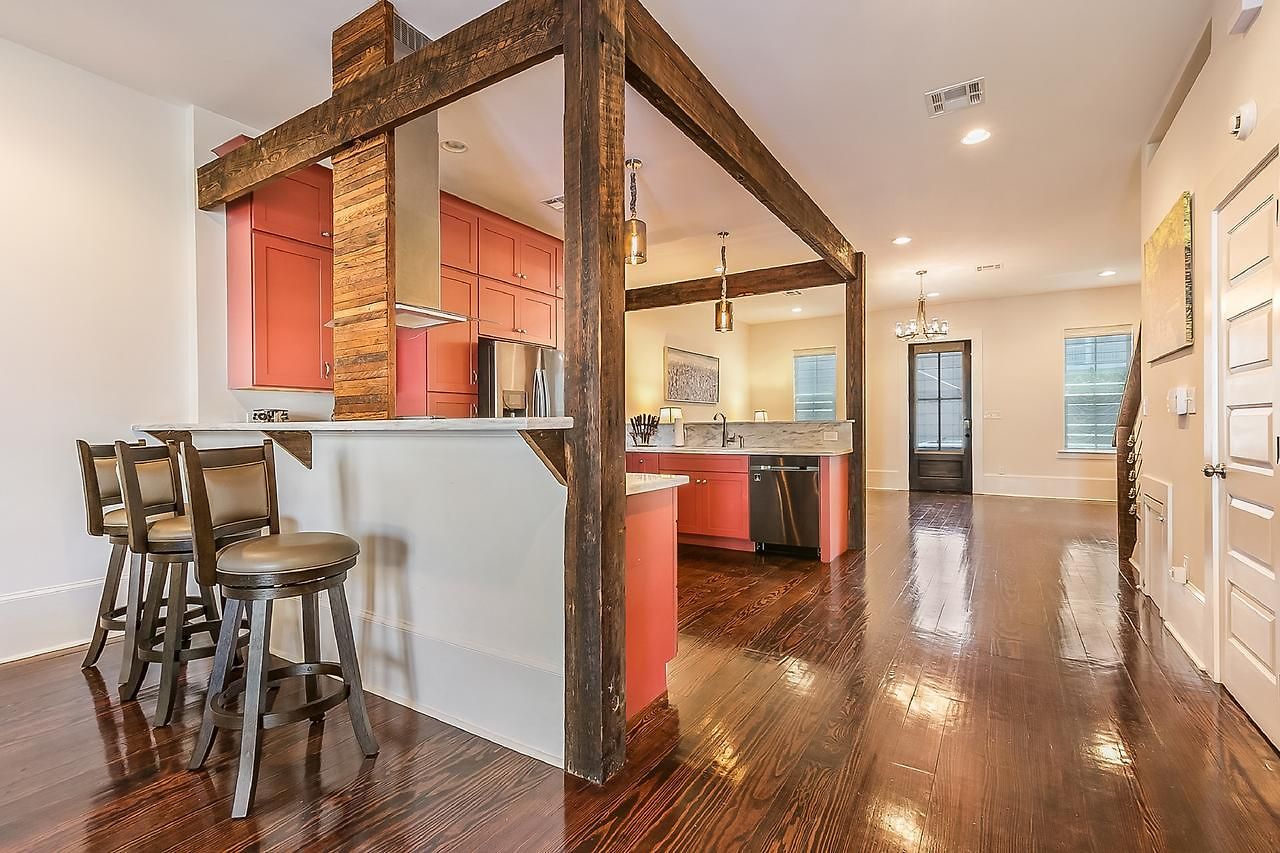 Spacious Loft-style 3br Townhouse By Hosteeva New Orleans