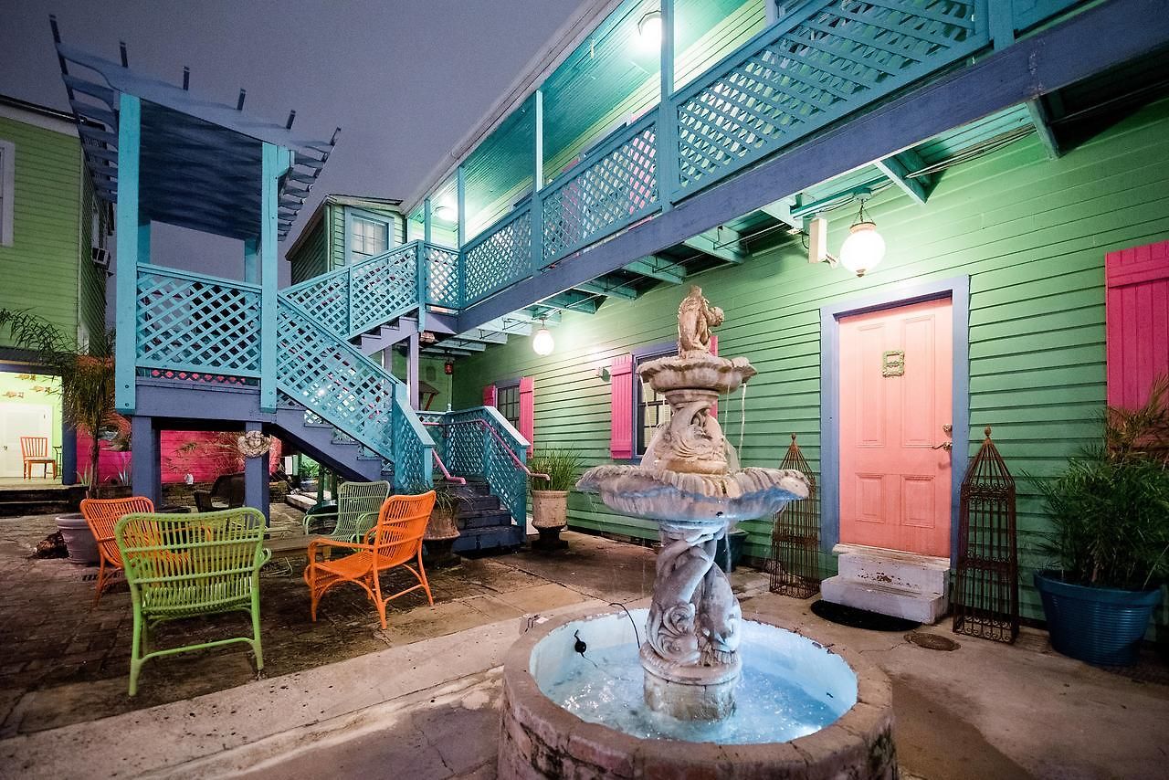 Creole Gardens And