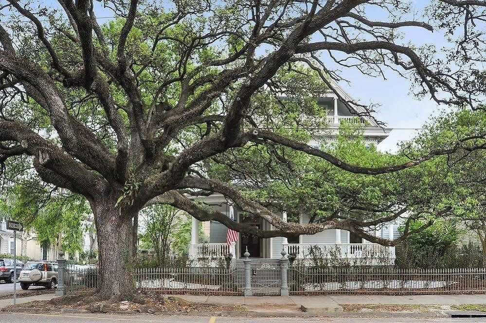 Sully Mansion
