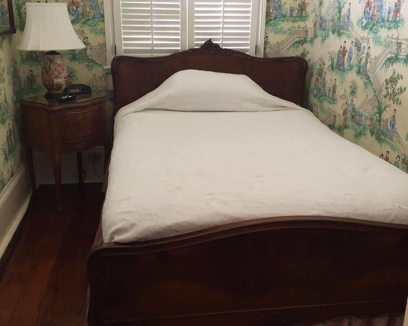 Nine-o-five Royal Hotel 3*