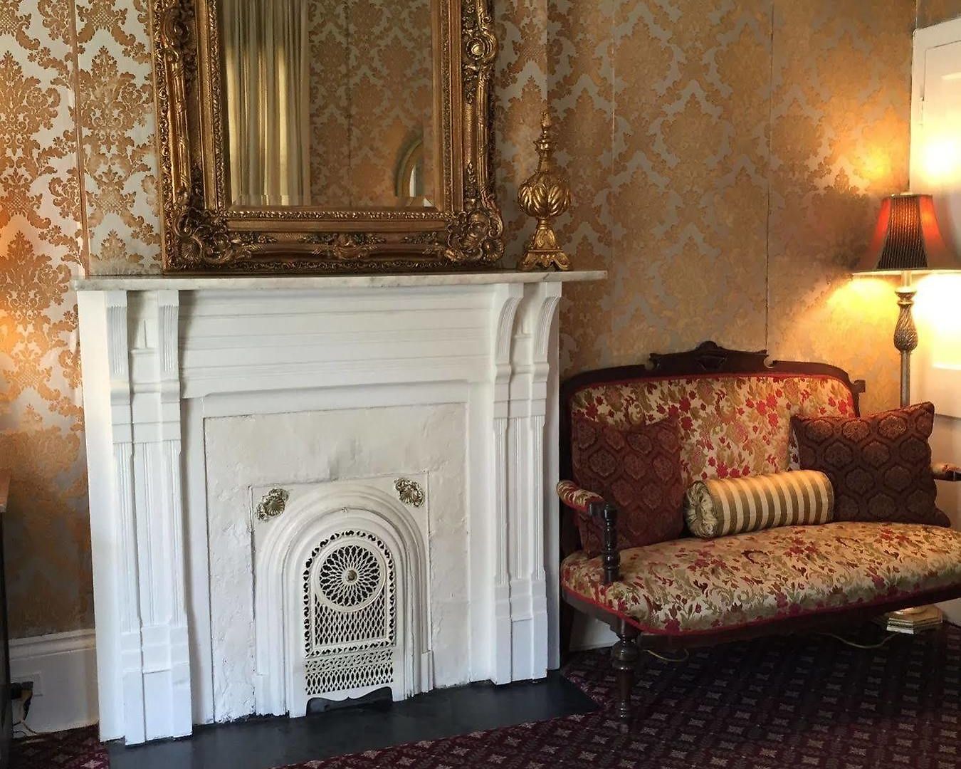 Hotel Nine-o-five Royal 3*
