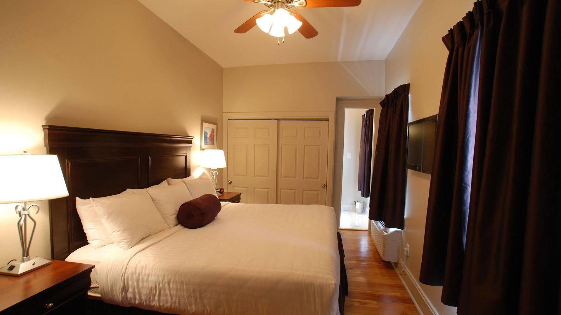 Lamothe House A French Quarter Hotel 4*