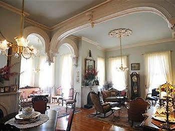 Bed & Breakfast Hh Whitney House - A On The Historic Esplanade 4*