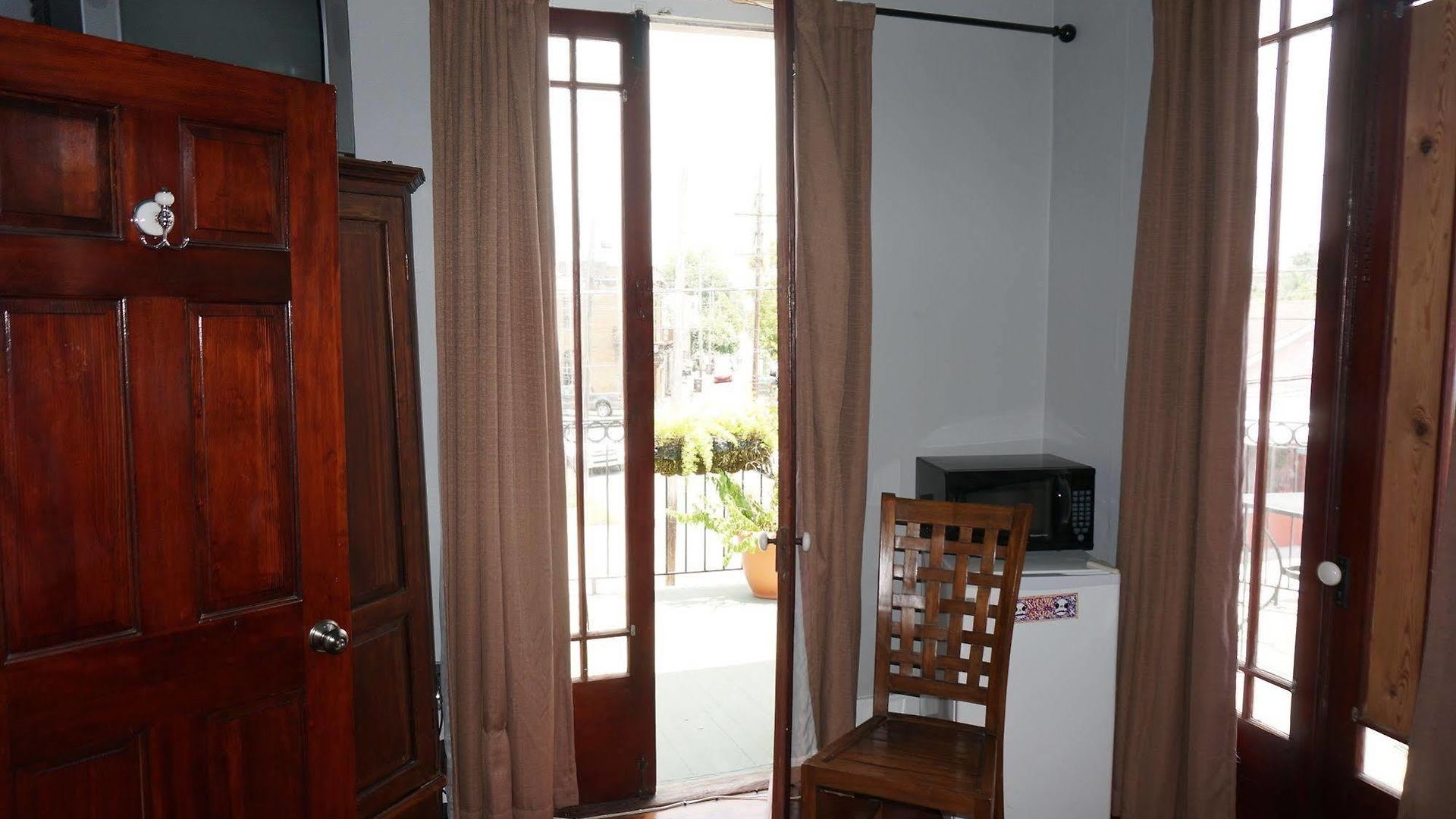 Balcony 3*