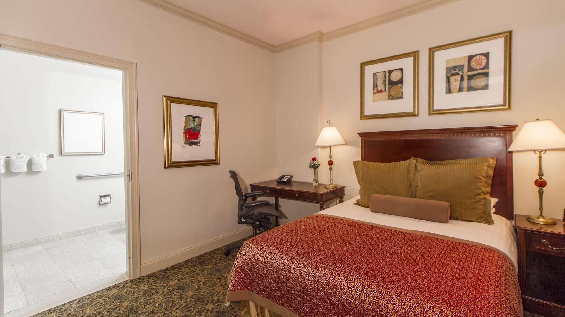 Hotel The Whitney 4*