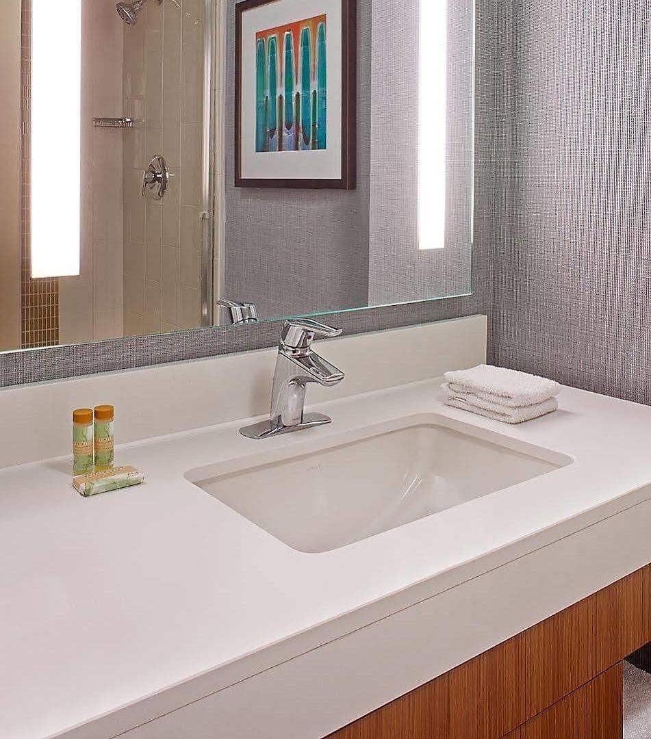 Hyatt Place Convention Center 3*