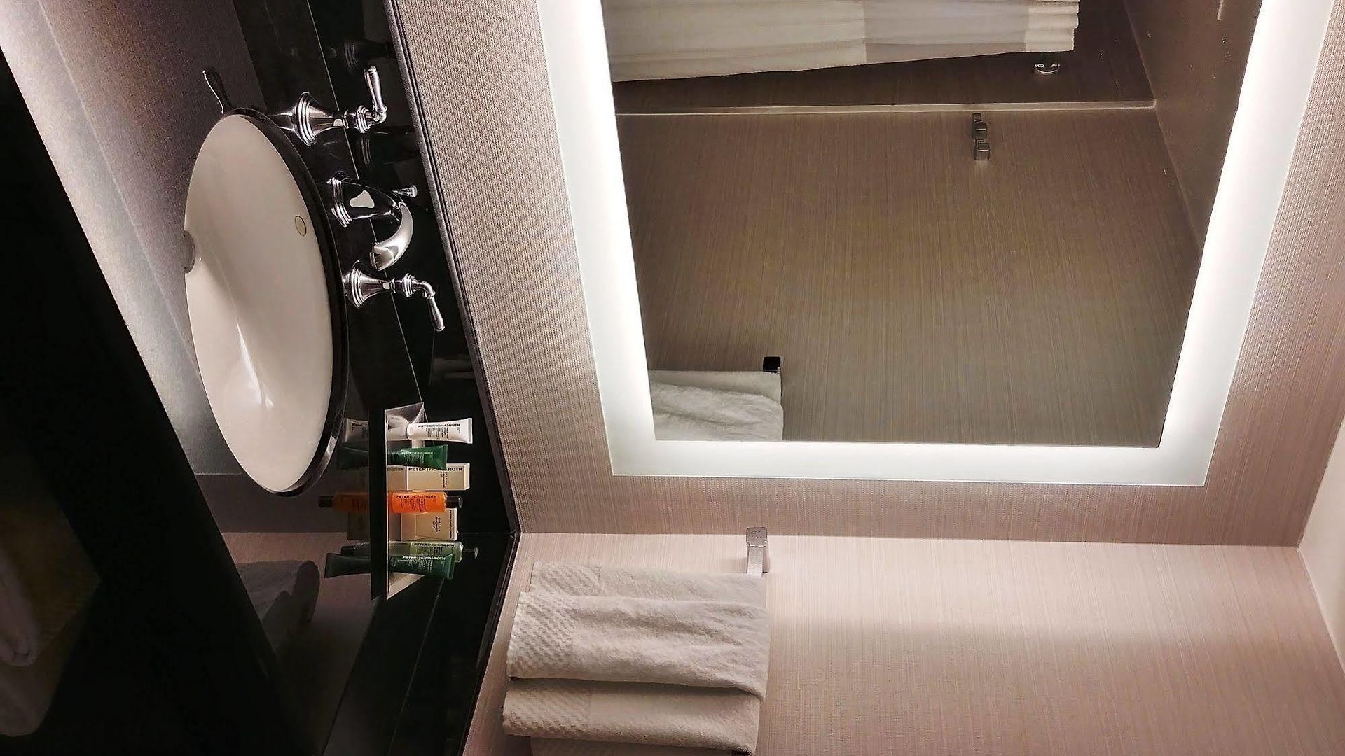 Hotel Hilton / St. Charles Avenue 4*