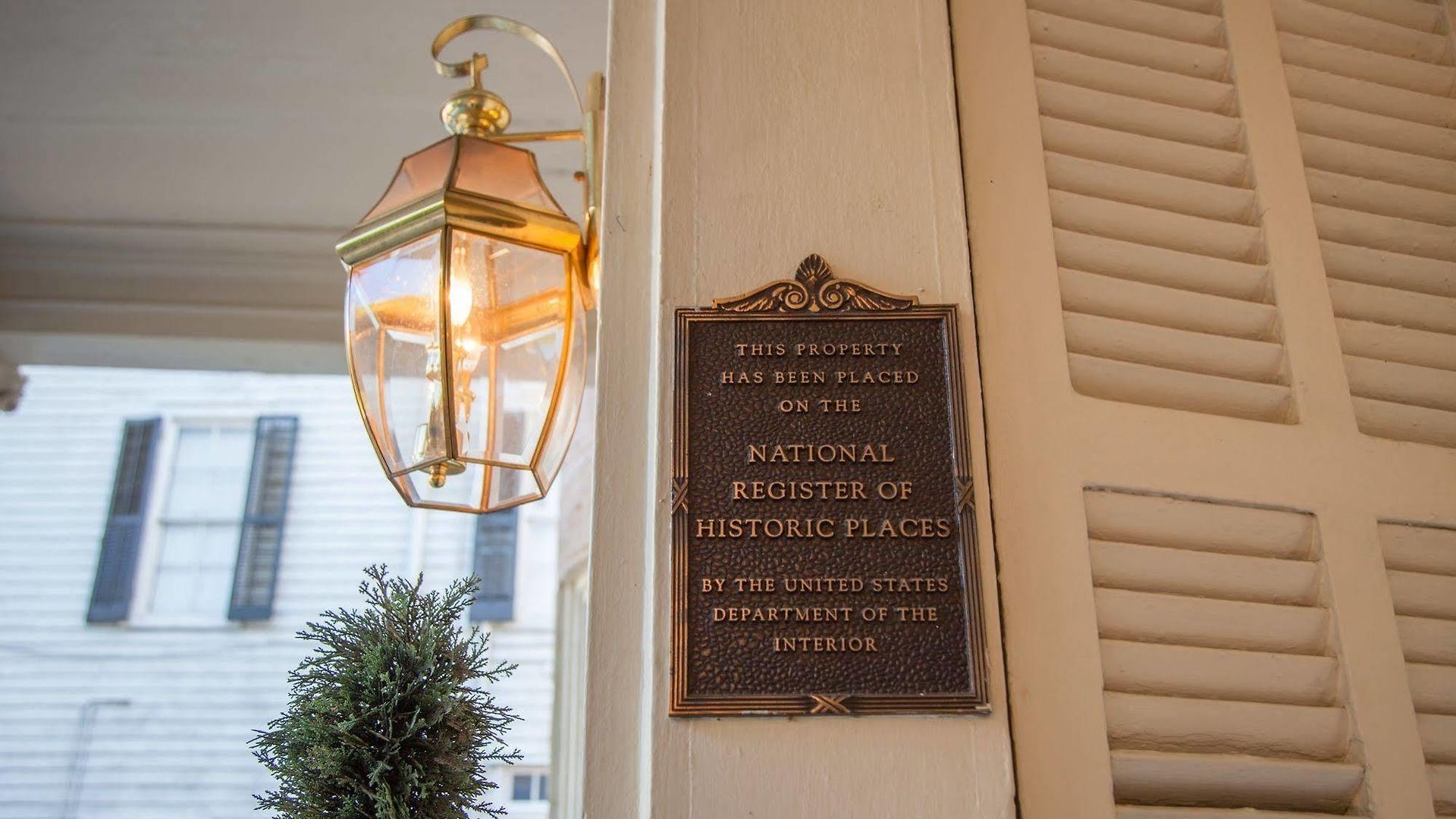 Cornstalk Inn New Orleans
